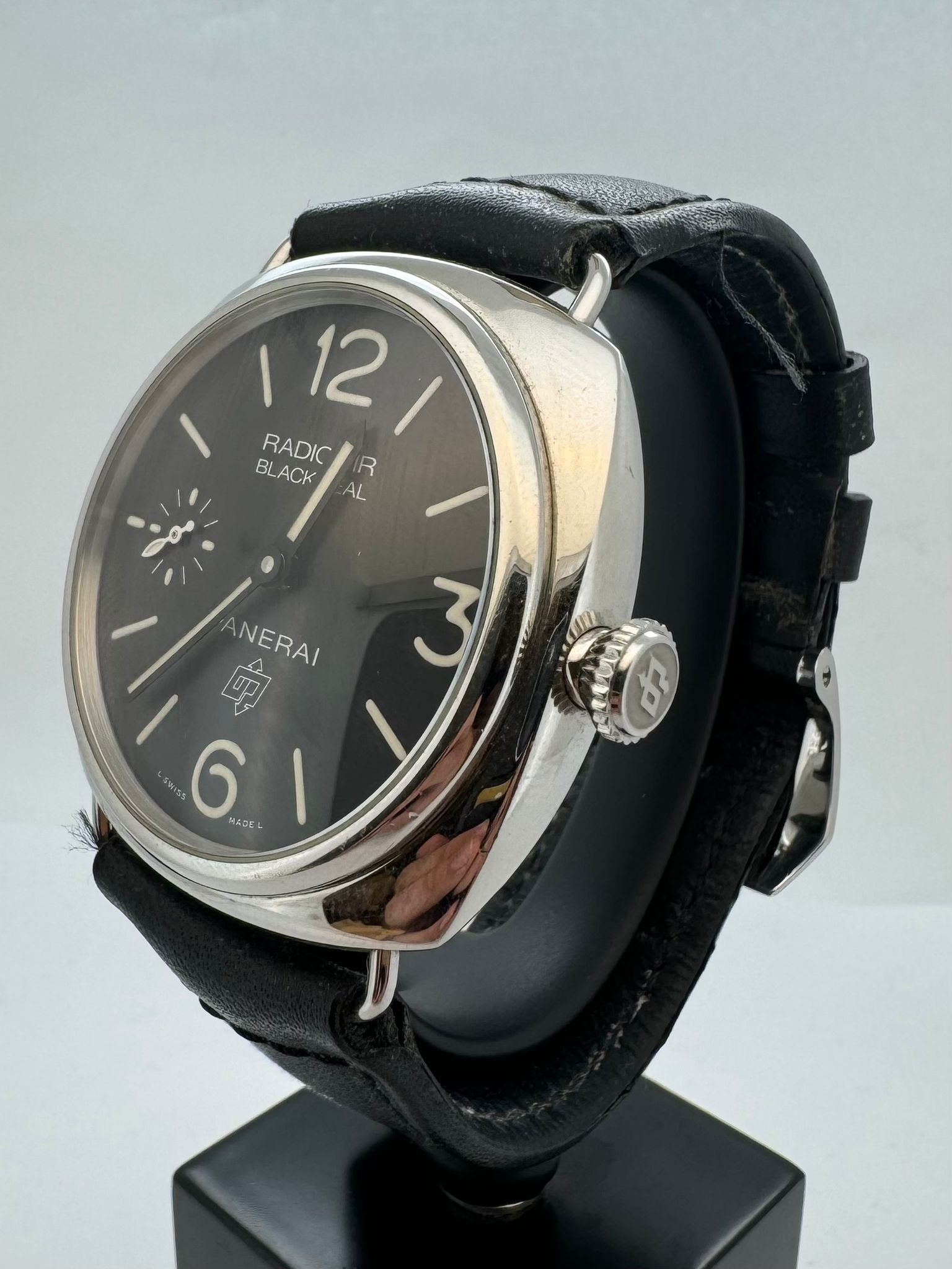 RADIOMIR BLACK SEAL LOGO STEEL BLACK DIAL PAM 754 (WATCH ONLY)